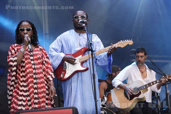 AMADOU ET MARIAM - 2005-09-09 - LA COURNEUVE - Parc Departemental - Grande Scene - 